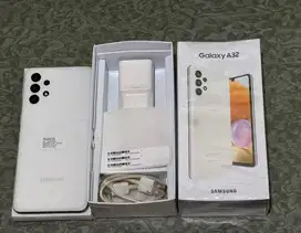 SamsungA32 4G 8/128 Finger in display