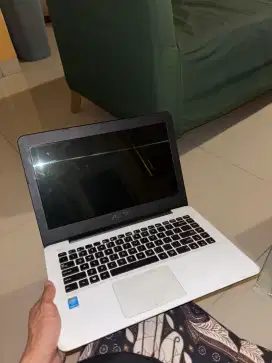 Lapto asus gen 4 core i3