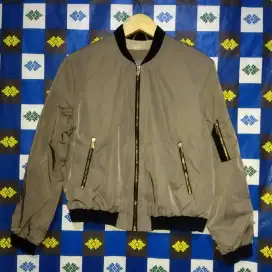 Jaket bomber army Zara basic