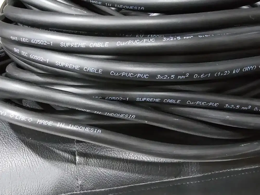 Kabel supreme uk 3x2.5  murah new tembaga