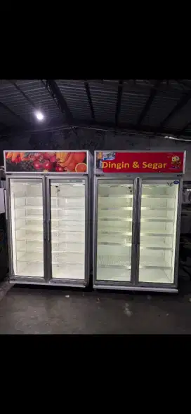 Showcase 2 pintu sanden intercool model SDC-1000 AY