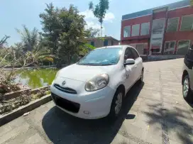 Nissan March manual plat Serang