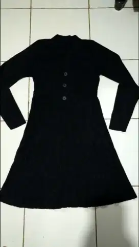 Dress Rajut Elegan Wanita