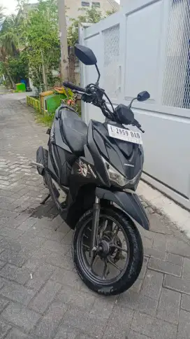 Berat street orian