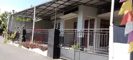 Rumah di kontrakan di jl candi gebang utara amikom upn ykpn
