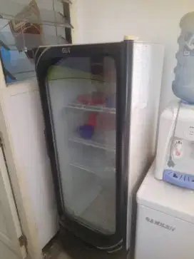 Dijual 1 Set Chiller, Freezer, Kompor, Dispenser