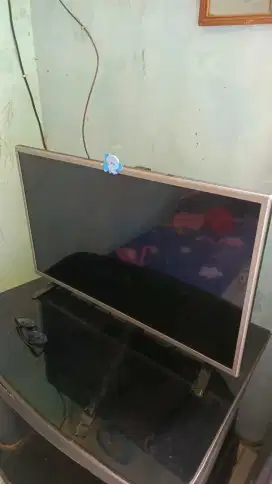 TV LED DIGITAL MERK LG 32