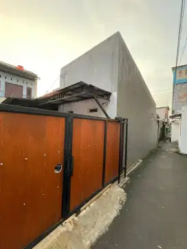 Dijual rumah dekat lapangan penggorengan pitara