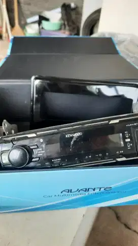 Head Unit Kenwood KMM-BT303 Single Din