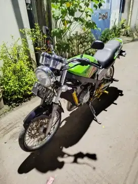 Ninja r 2003 kis