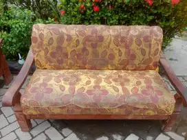 %Kasur Sofa Karpet%
