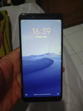 Hp xiomi note 5 ram 4/64 4G,hp masih normal tinggal pake. Minus retak.
