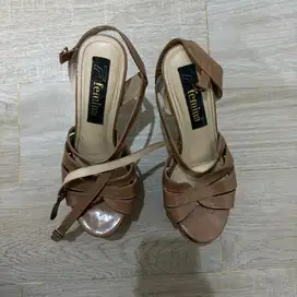 Heels 15cm warna coklat muda