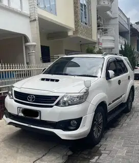 Toyota Fortuner VNT TRD 2015 A/T diesel