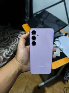 Samsung A55 5G 12/256gb
Kelengkapan HP+Chas Ori