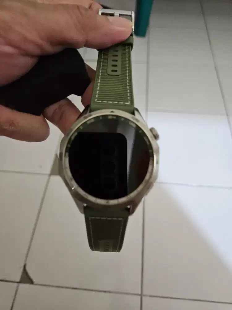 Huawei smart watch GT4 46mm, Silver Hijau