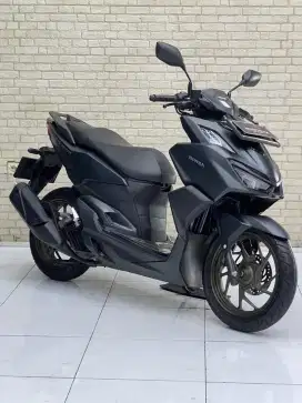 Odo 9rb Istimewa!!Honda Vario 160cc 2023 Black Matte Mulus-Mustika