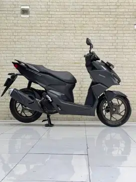 Odo 9rb Istimewa!!Honda Vario 160cc 2023 Plat Jatim Mulus-Mustika