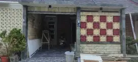 Di Kontrakan Rumah Tahunan