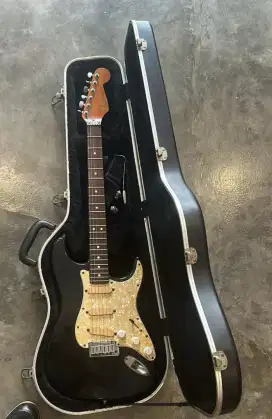 Fender American Deluxe Stratocaster Plus Mystic Black 1996