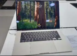 Macbook Air M3 Bisa Kredit Cukup Bawa KTP