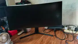 Xiaomi Monitor 34 inch Curved gaming 144hz unit only,normal