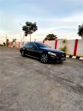 Mercedes benz c200 2017