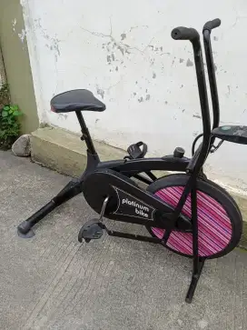 Sepeda status platinum bike