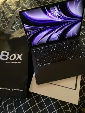 MACBOOK AIR M2 Midnight (2022) Pembelian 2024 8/256 Garansi On