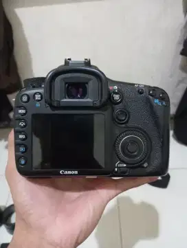 Camera canon eos 7D | harga bisa di nego