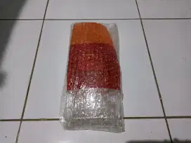Mika Lampu Belakang Mazda Vantrend