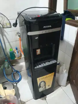 Dispenser galon bawah modena DD 65 L