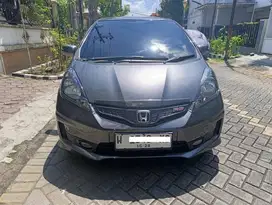 HONDA JAZZ RS 2013 AUTOMATIC