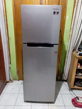 Kulkas 2 pintu samsung inverter