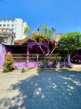 RUMAH LUAS STRATEGIS DEKAT BERBAGAI KAMPUS TERNAMA DI GEJAYAN SLEMAN