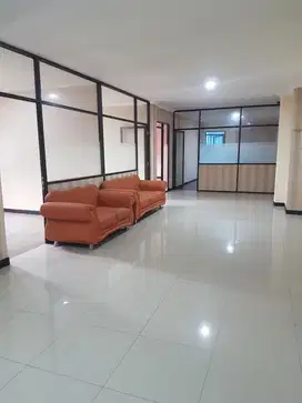 Ruko Siap Pakai di Jalan Panjang Arah Senayan