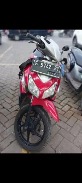 HONDA VARIO 2011 dijual ,motor aman,starter,minus PAJAK mati