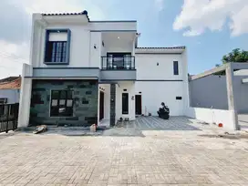 Cluster Town House 2Lt Mewah Nusukan Banjarsari
