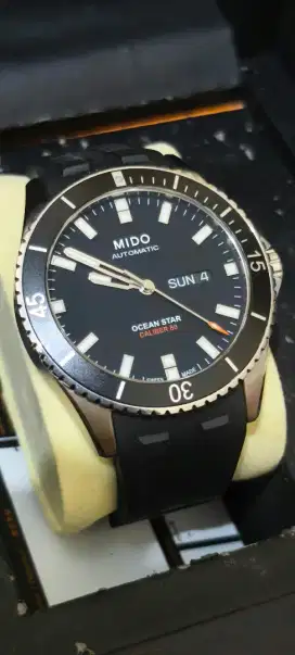 Mido Ocean Star 200 Automatic