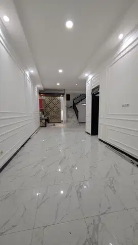Rumah Sewa Citra Gran Cibubur 3 lantai baru renovasi