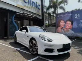 Porche panamera  S 3.0