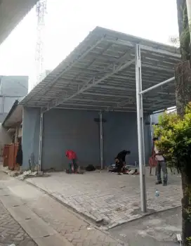 Kanopi baja ringan terpasang