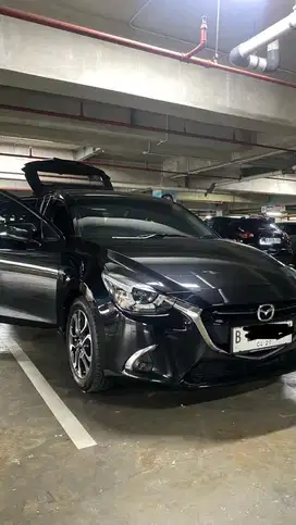 Mazda 2 R SkyActive 2018 Low KM Istimewa