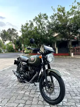 Kawasaki W175 SE Hijau Army