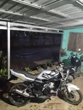 Ninja 2002 150cc warna silver