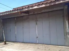 DIJUAL TANAH DAN BANGUNAN KATAPANG 420m2 Strategis pinggir jalan raya