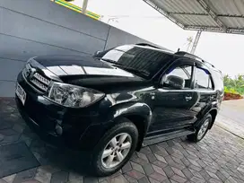 Fortuner G TRD 2010 Hitam Solar diesel disel mt manual vortuner