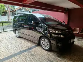Vellfire Low KM