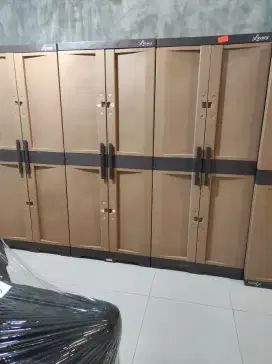 Lemari Plastik Tabitha