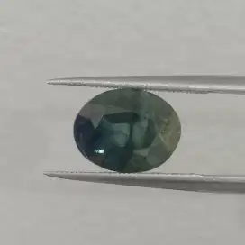 NATURAL FANCY SAPPHIRE (CORUNDUM) 2.41 Ct